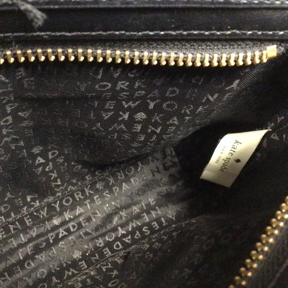 👛🥂 HOST PICK 👛🥂KATE SPADE LEATHER CREAM AND BLACK CROSSBODY BAG EUC - Picture 13 of 14